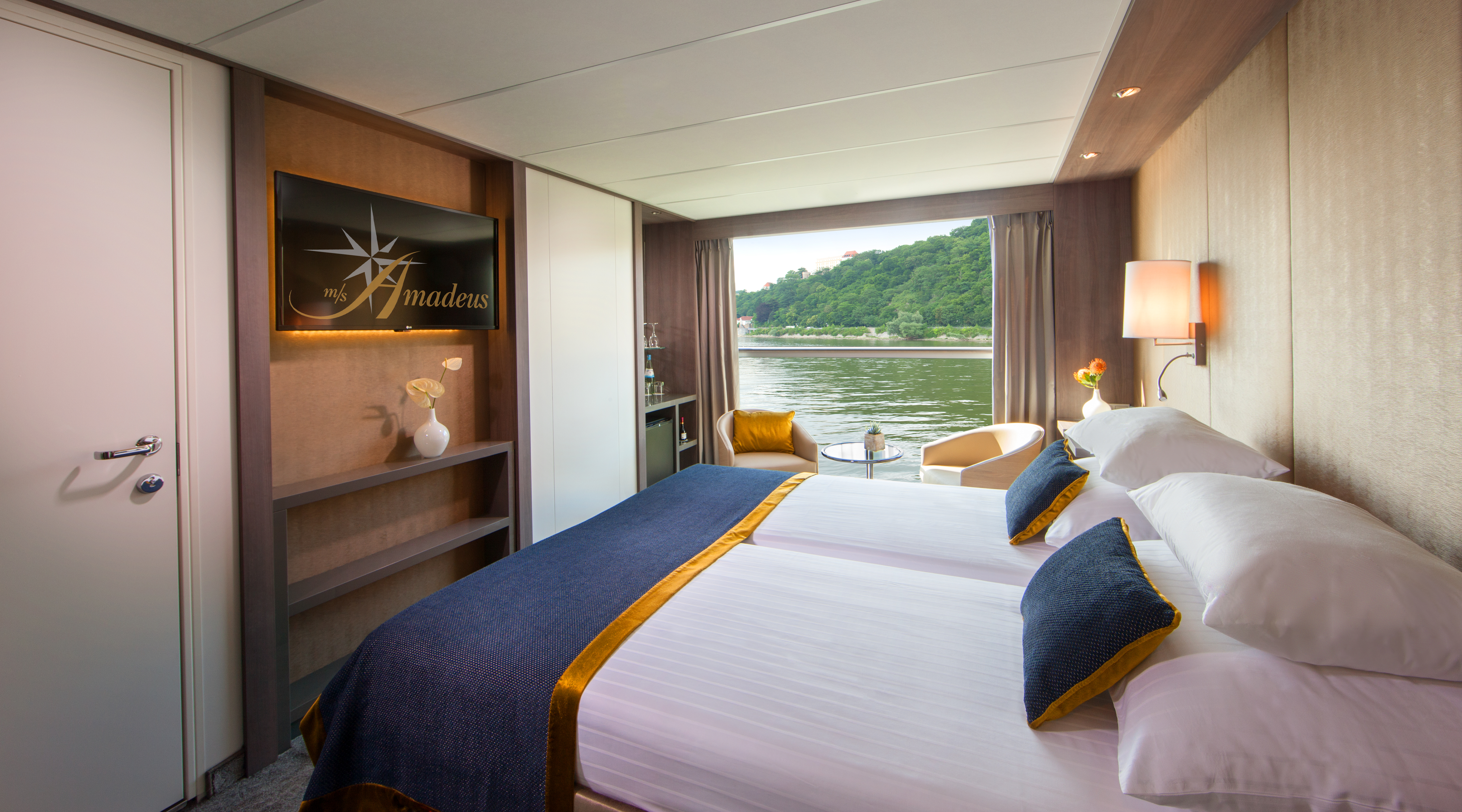 Amadeus River Cruises - Amadeus Silver III - Cabin 1.jpg